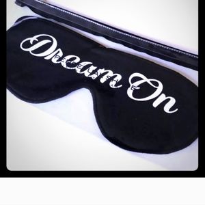 Dream On Luxury Eye Mask black white